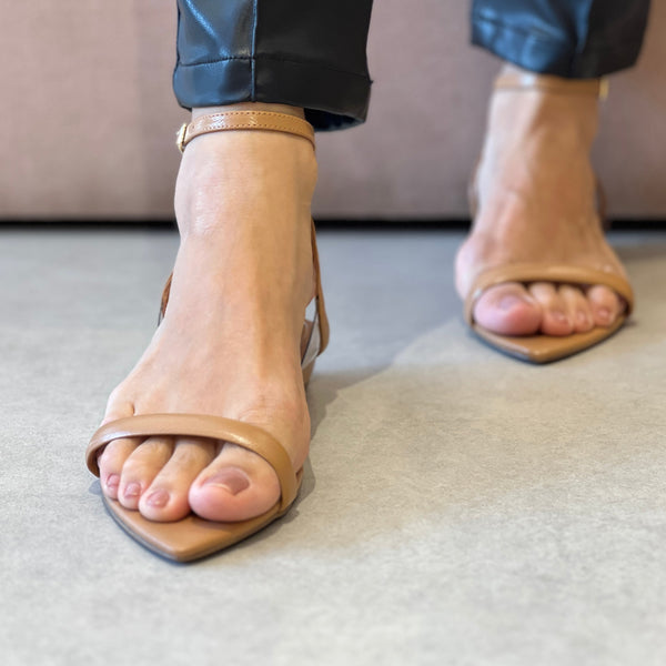 Rasteira Julia Flat Caramelo