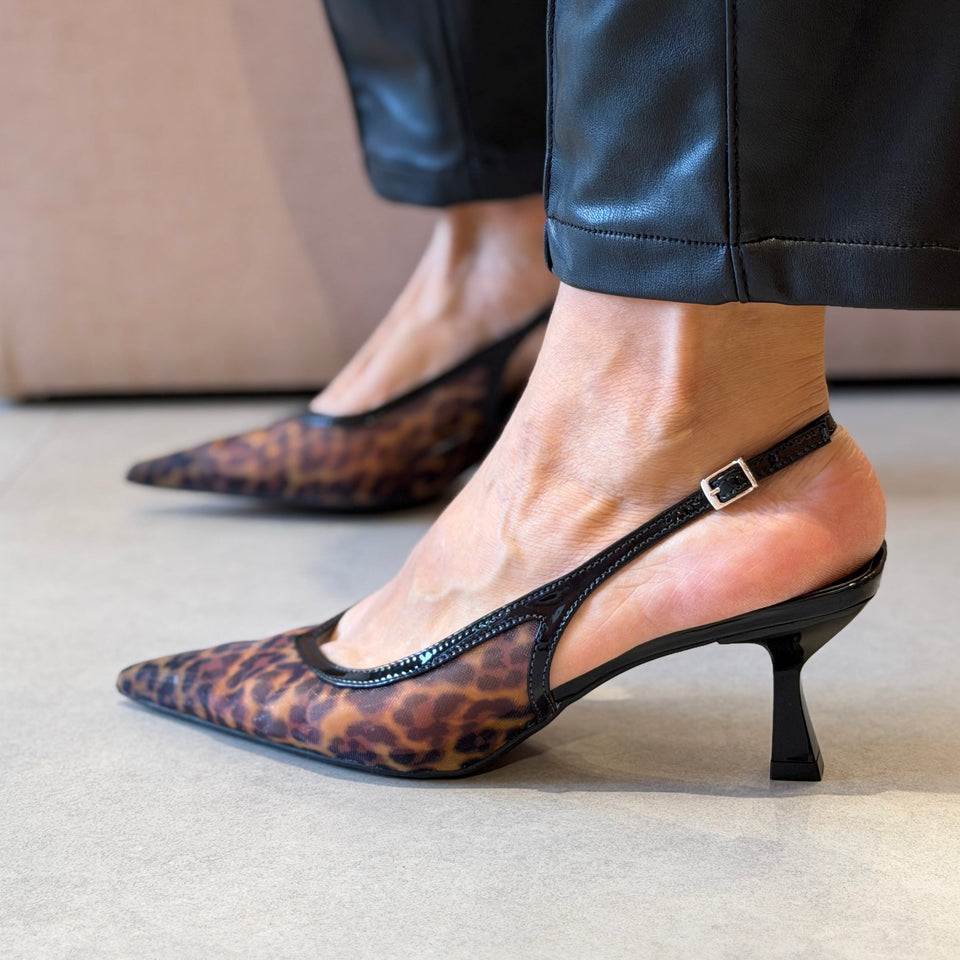 Scarpin Mariela Onça