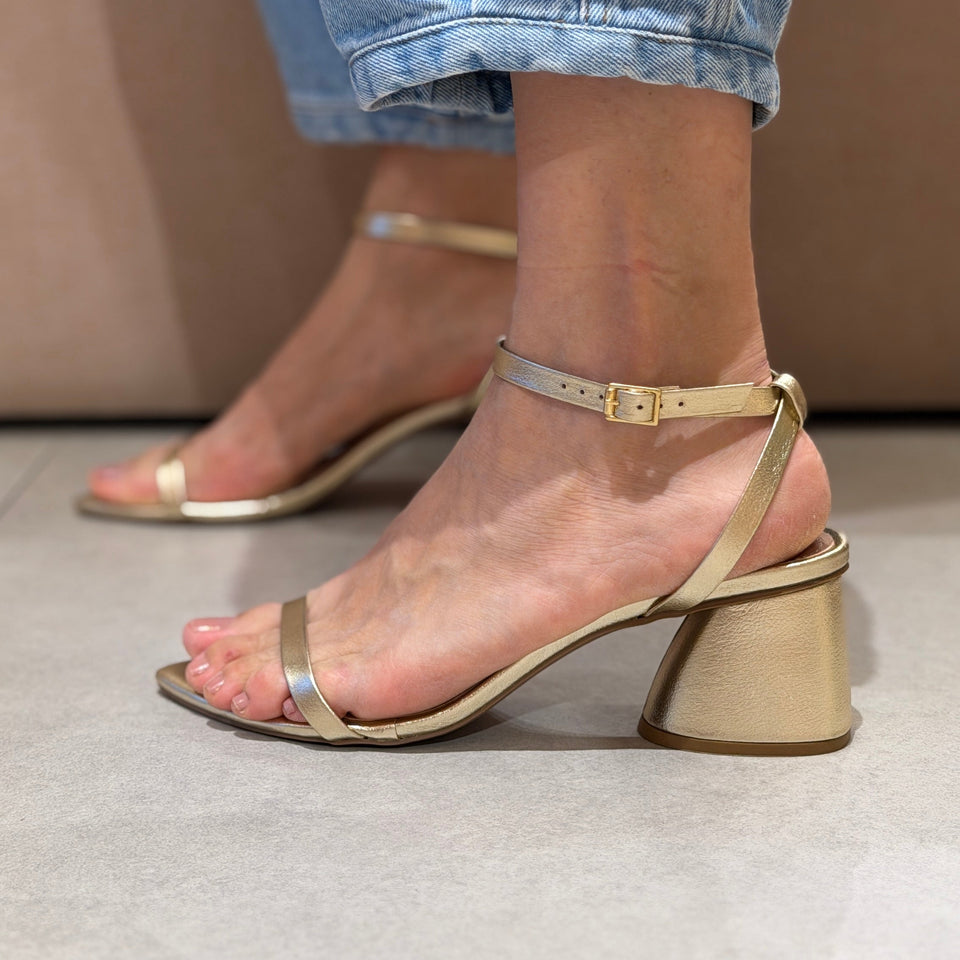 Sandália Nati Dourado