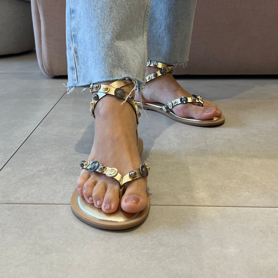 Rasteira Bruna Dourado