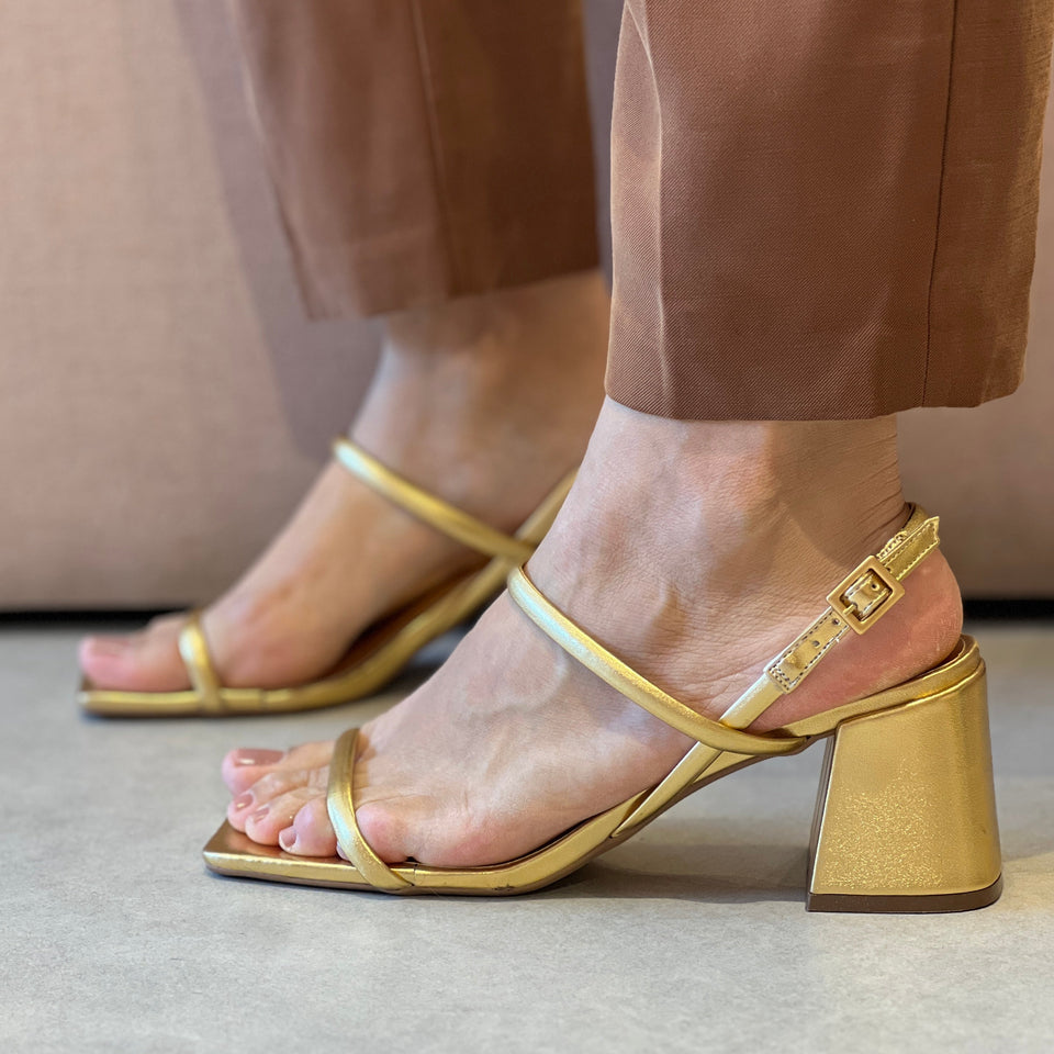 Sandália Hortencia Dourado