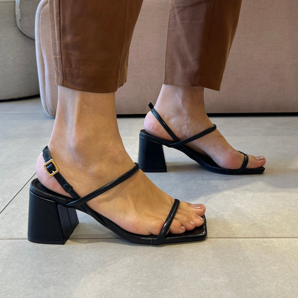 Sandália Hortencia Preto