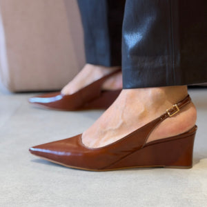 Scarpin Teodora Whisky