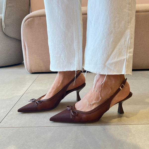 Scarpin Ariadne Marrom