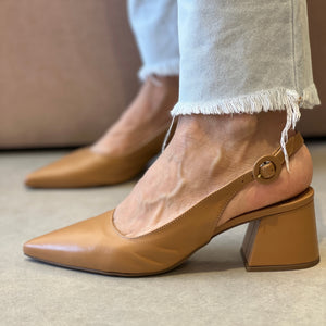 Scarpin Patricia Caramelo