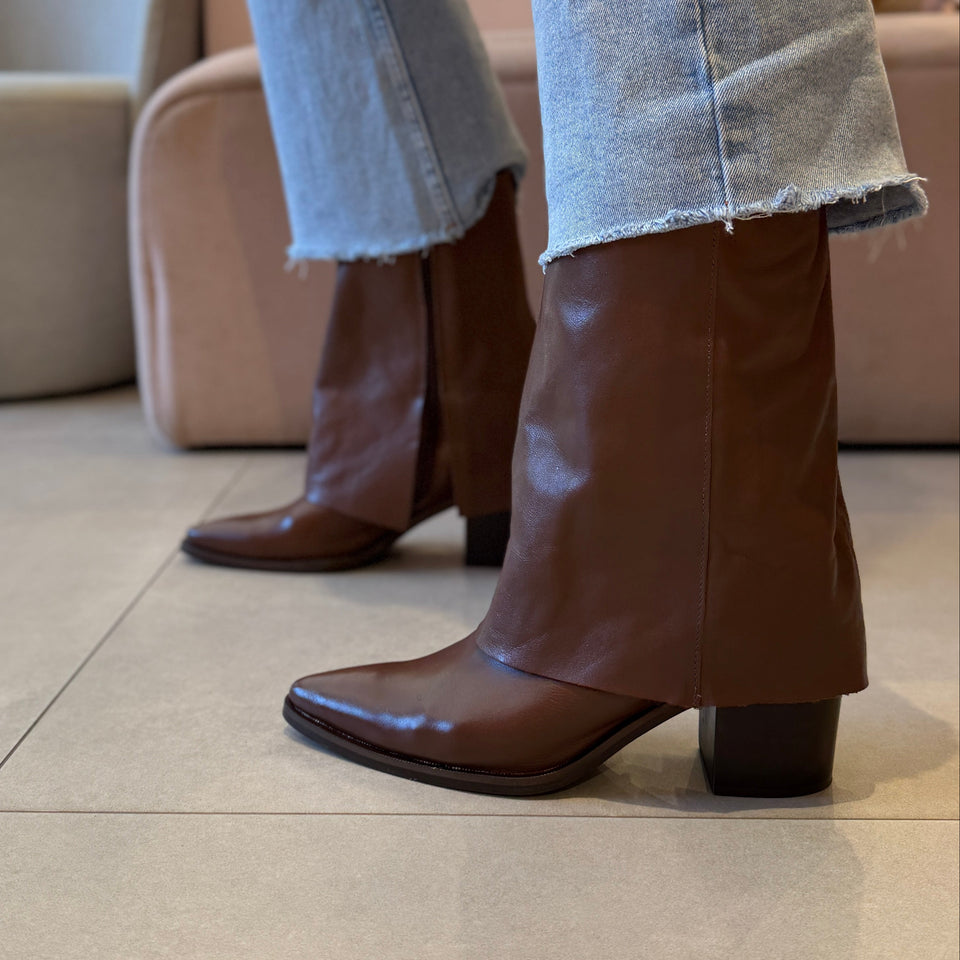 Bota Poliane Marrom