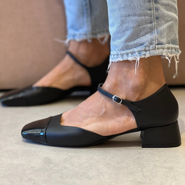 Scarpin Lorena Preto