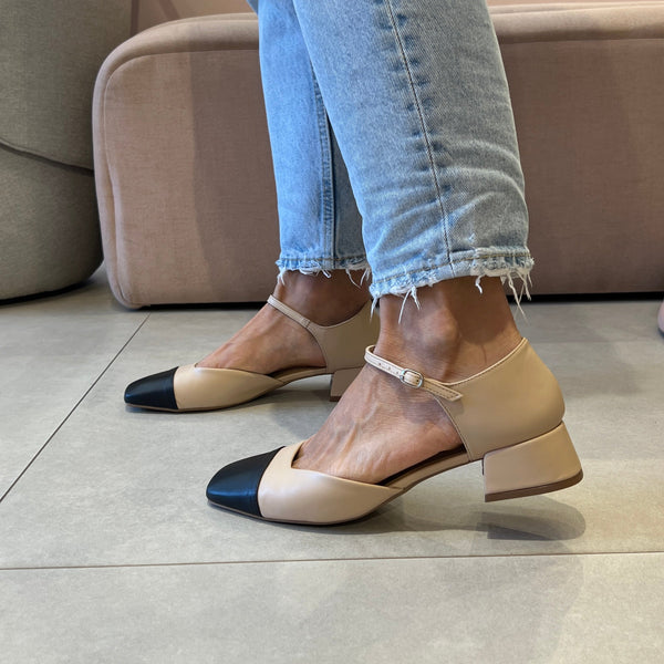 Scarpin Lorena Amendoa/preto