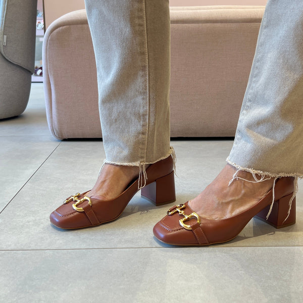 Scarpin Linda Whisky