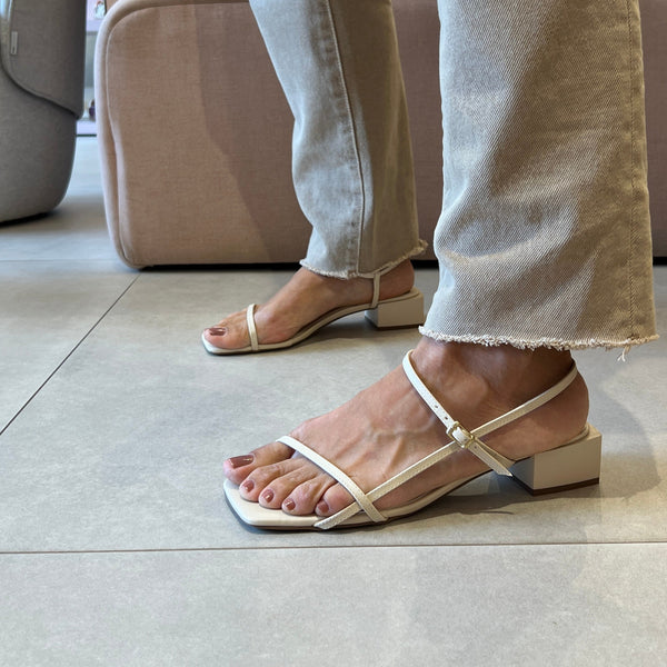 Sandália Geni Off White